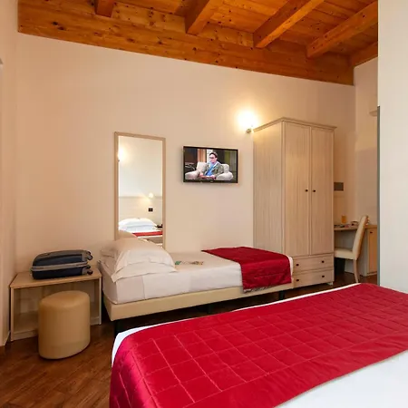 Simon Hotel-3